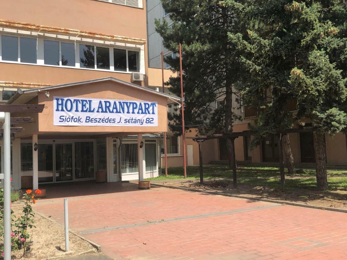Aranypart Hotel 시오포크 외부 사진